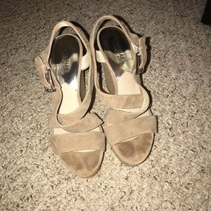 MICHAEL Michael Kors Suede leather nude wedges